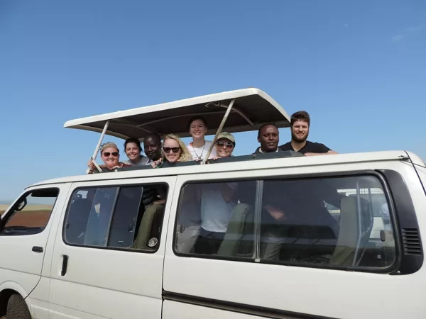 YHA Kenya Travel, Holidays in Kenya, Kenya Safari Tours, Small Group Safaris, Masai Mara S