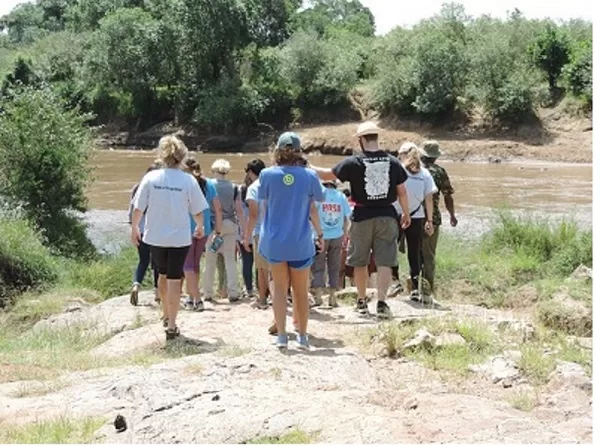 YHA Kenya Travel, Holidays in Kenya, Kenya Safari Tours, Small Group Safaris, Masai Mara S